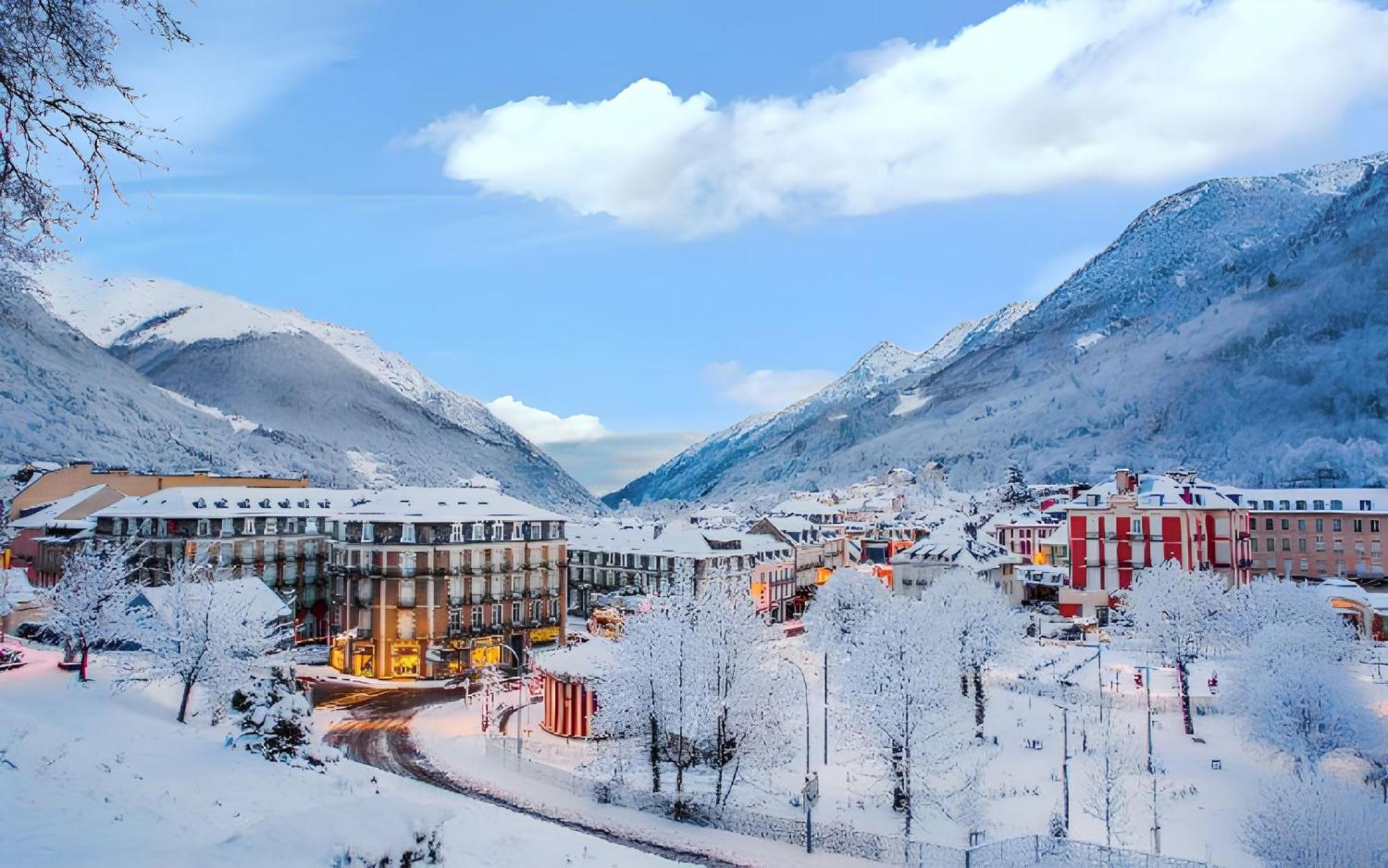 Appartement Charmant A Cauterets 27 M² Vue Sur La Ville Exterior photo